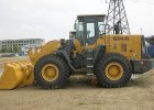 Фронтальный колесный погрузчик / LINGONG LG952